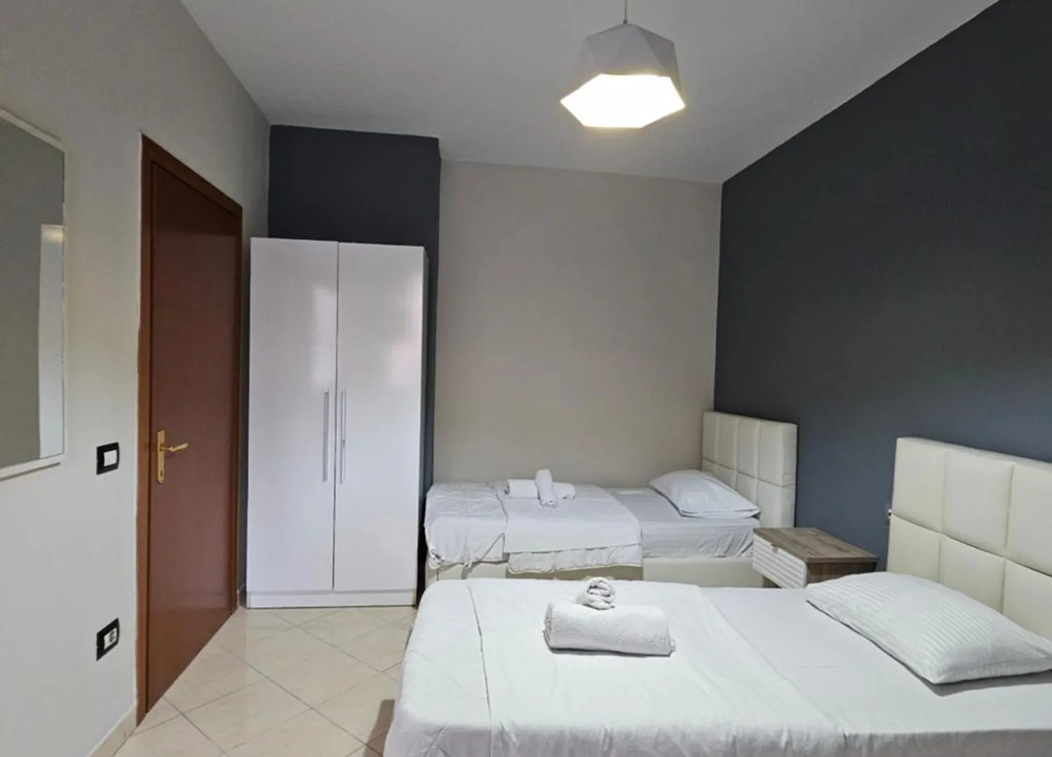 Aura Skanderbeg Square Apartments Tirana