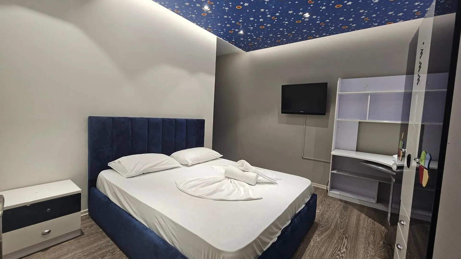 Aura Skanderbeg Square Apartments Tirana Albania