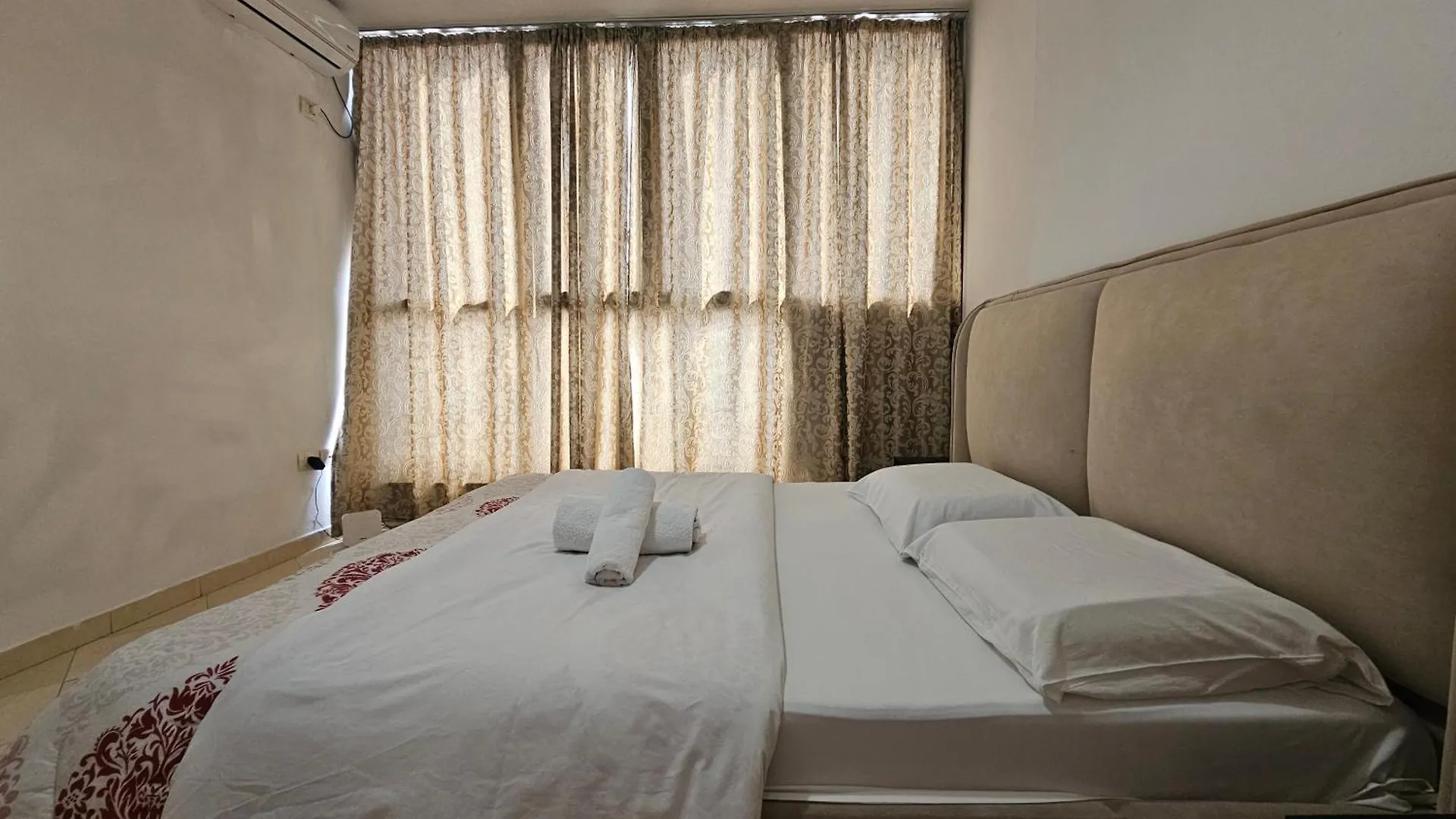 Aura Skanderbeg Square Apartments Tirana