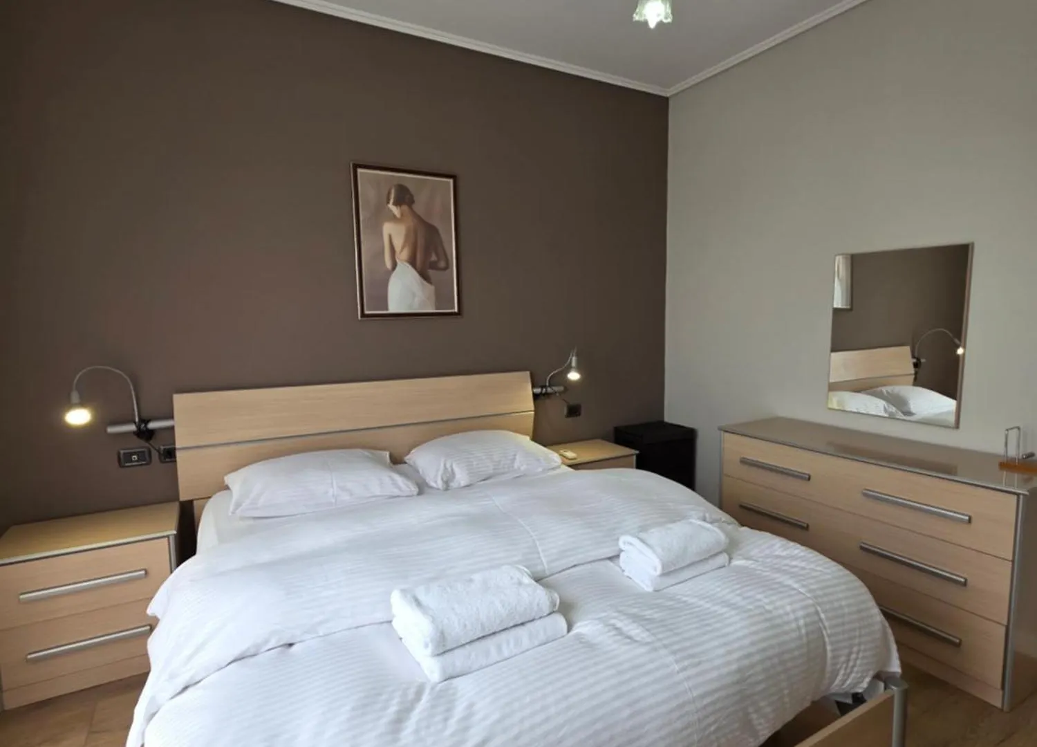 Aura Skanderbeg Square Apartments Tirana Albania